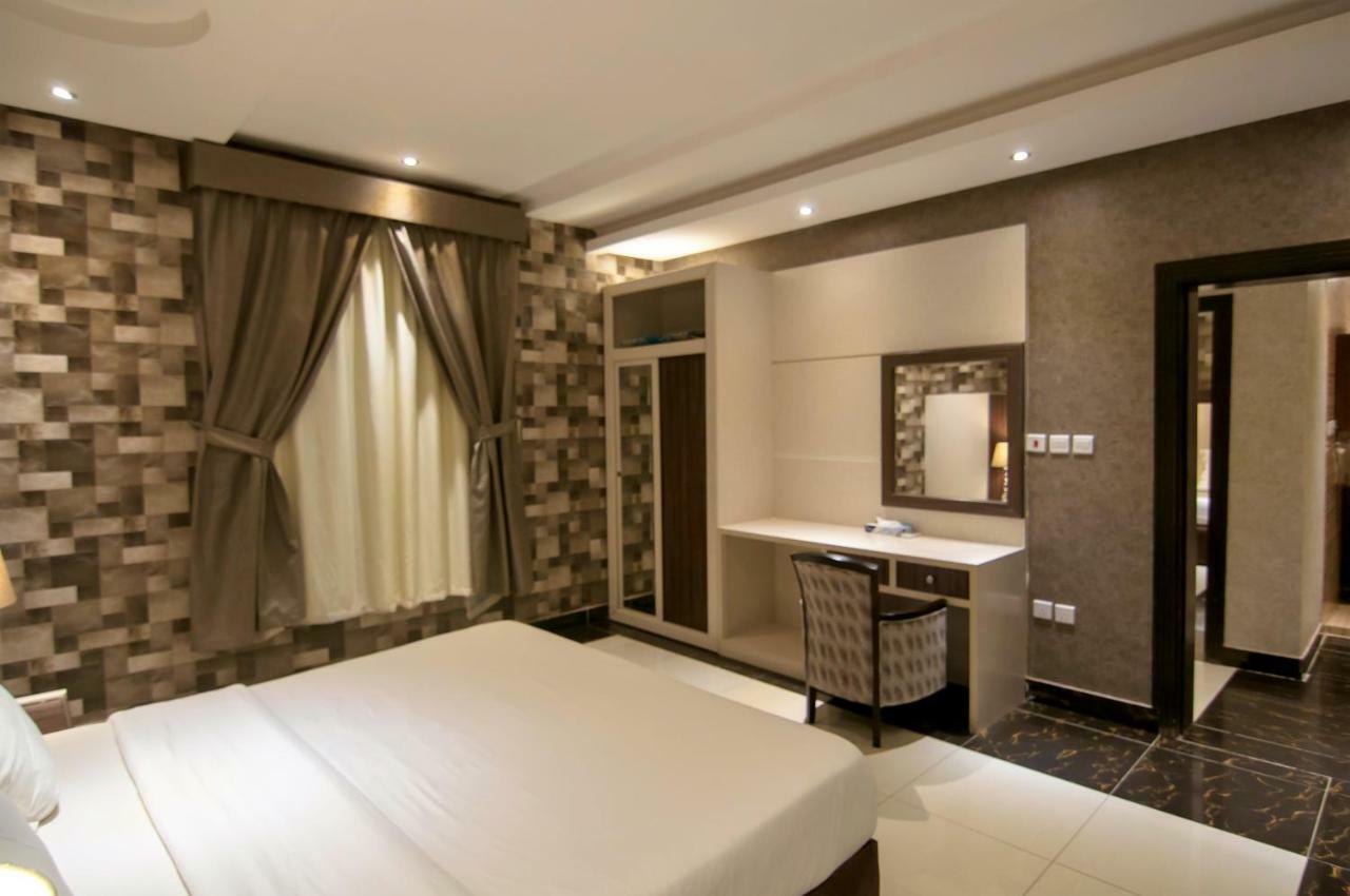 Elite Suites Hotel - Al Muruj Riadh Exterior foto